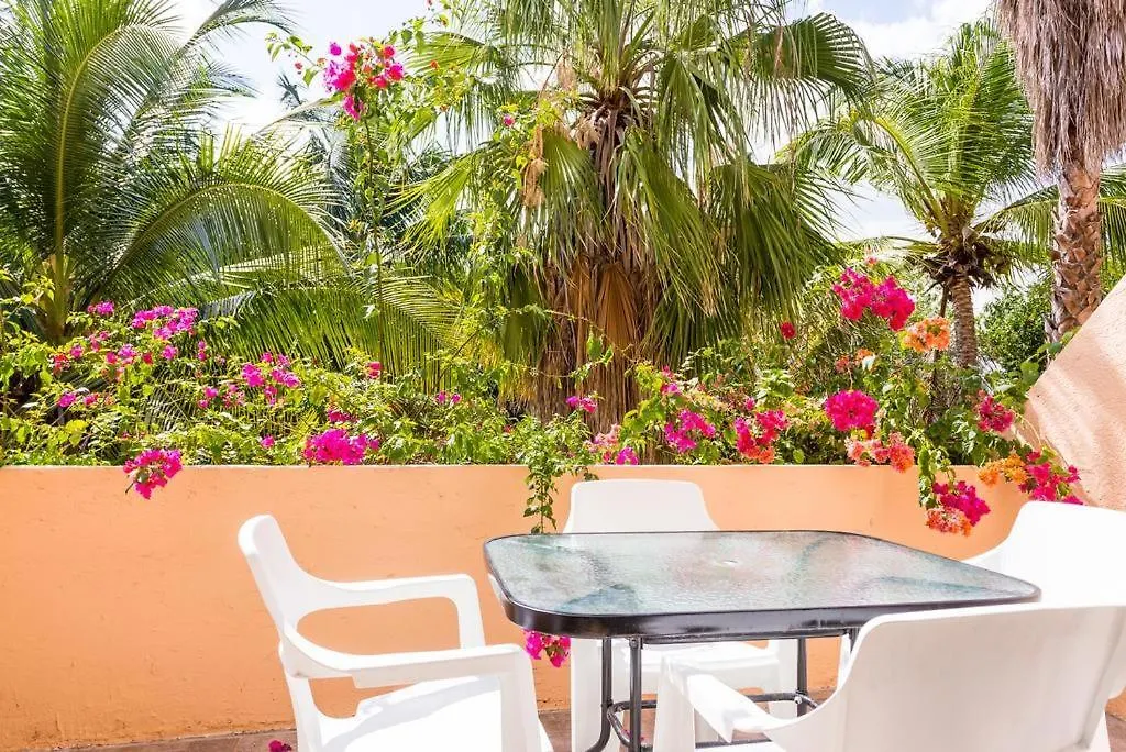 Lagoa Del Mar Cancun Apartment